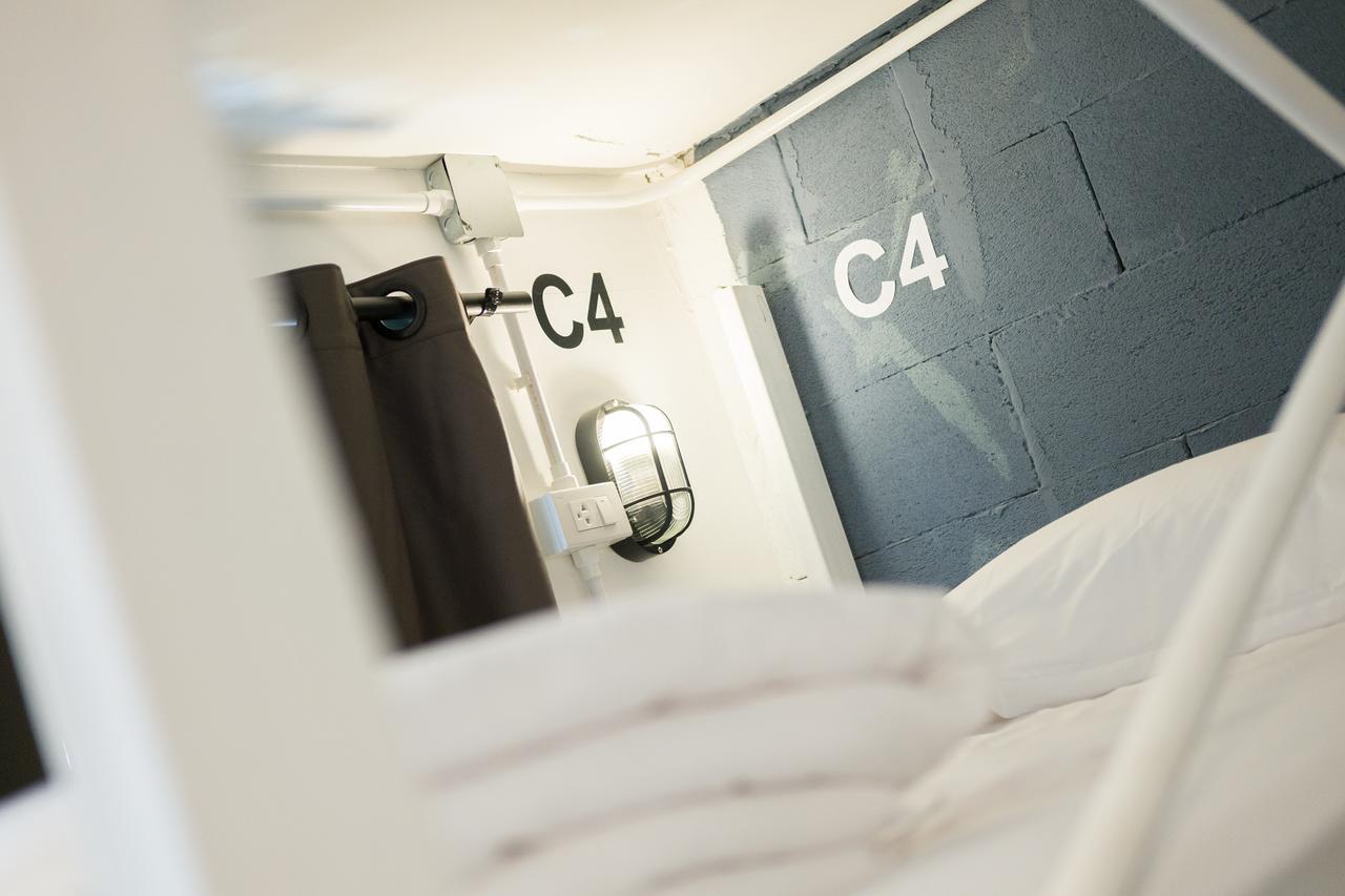 Funwahn Hostel And Cafe チエンマイ エクステリア 写真