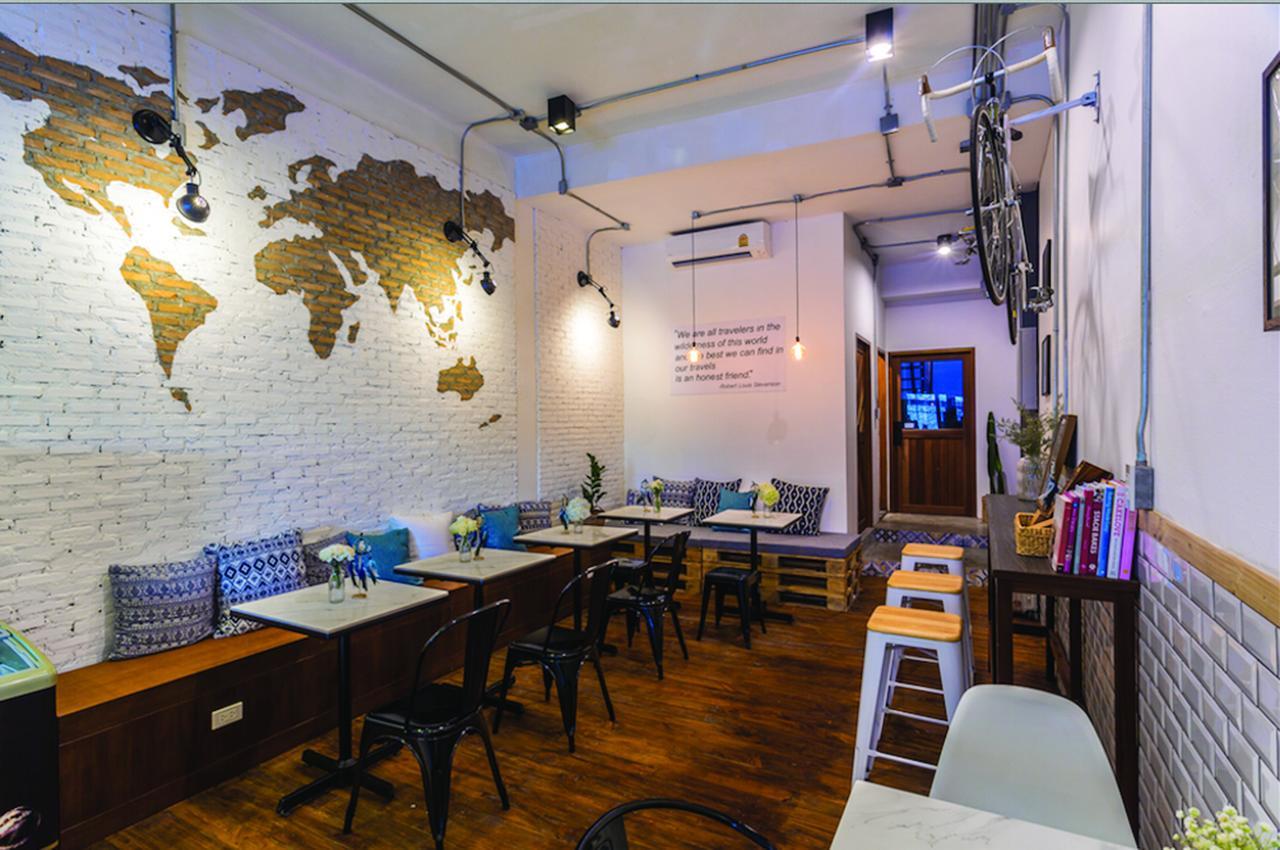 Funwahn Hostel And Cafe チエンマイ エクステリア 写真