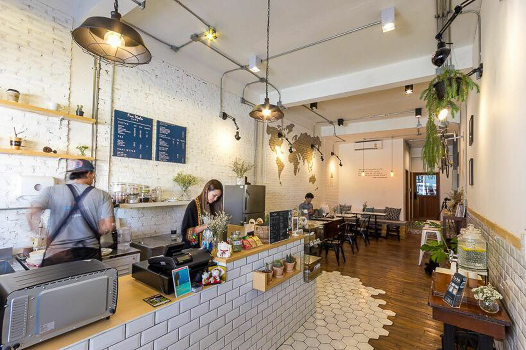 Funwahn Hostel And Cafe チエンマイ エクステリア 写真