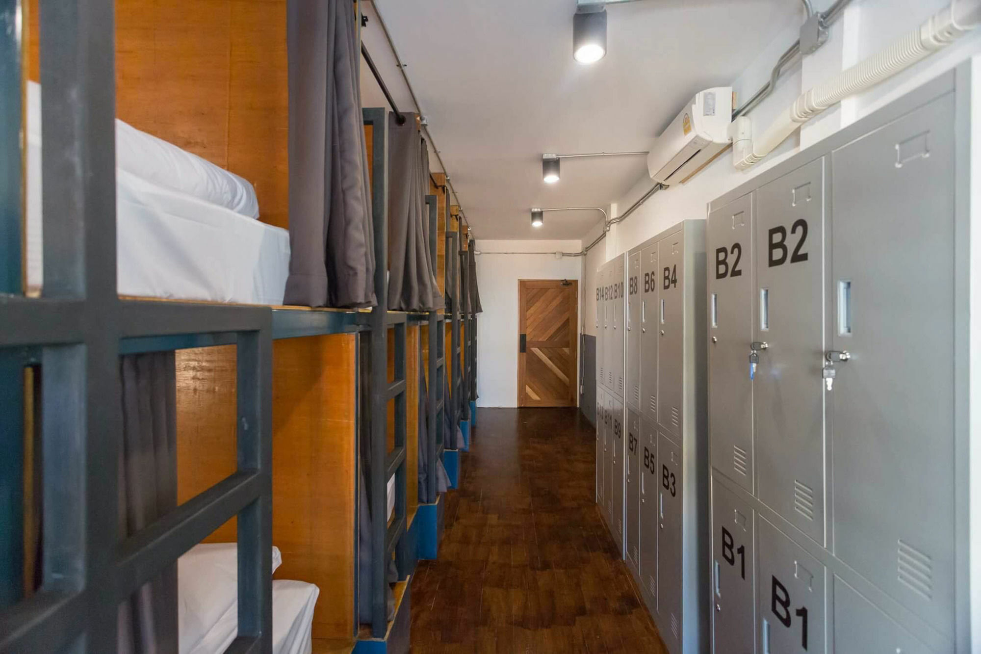 Funwahn Hostel And Cafe チエンマイ エクステリア 写真