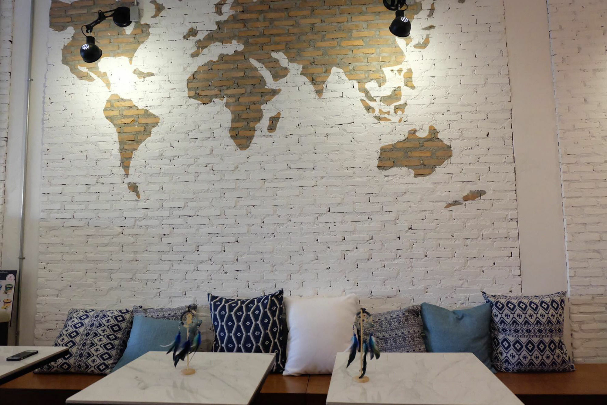 Funwahn Hostel And Cafe チエンマイ エクステリア 写真