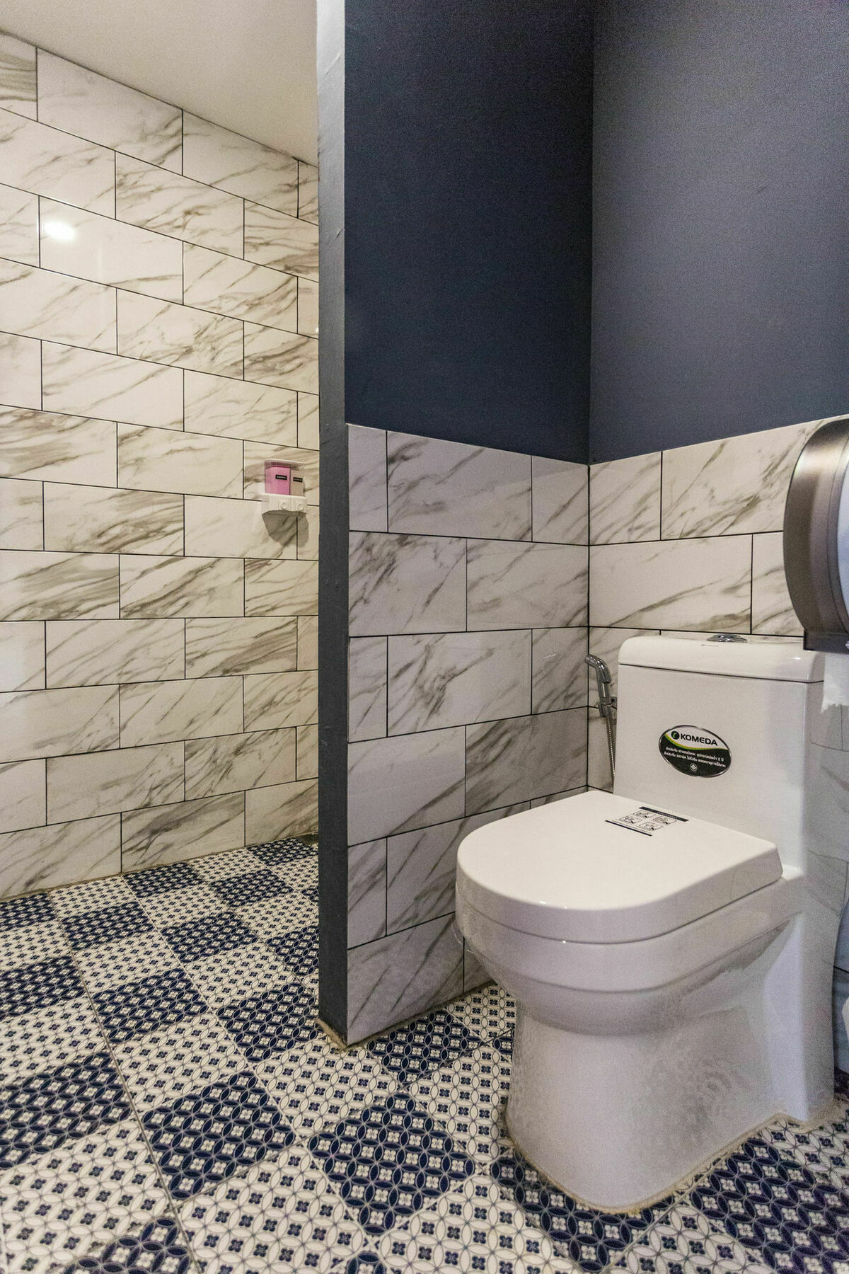 Funwahn Hostel And Cafe チエンマイ エクステリア 写真